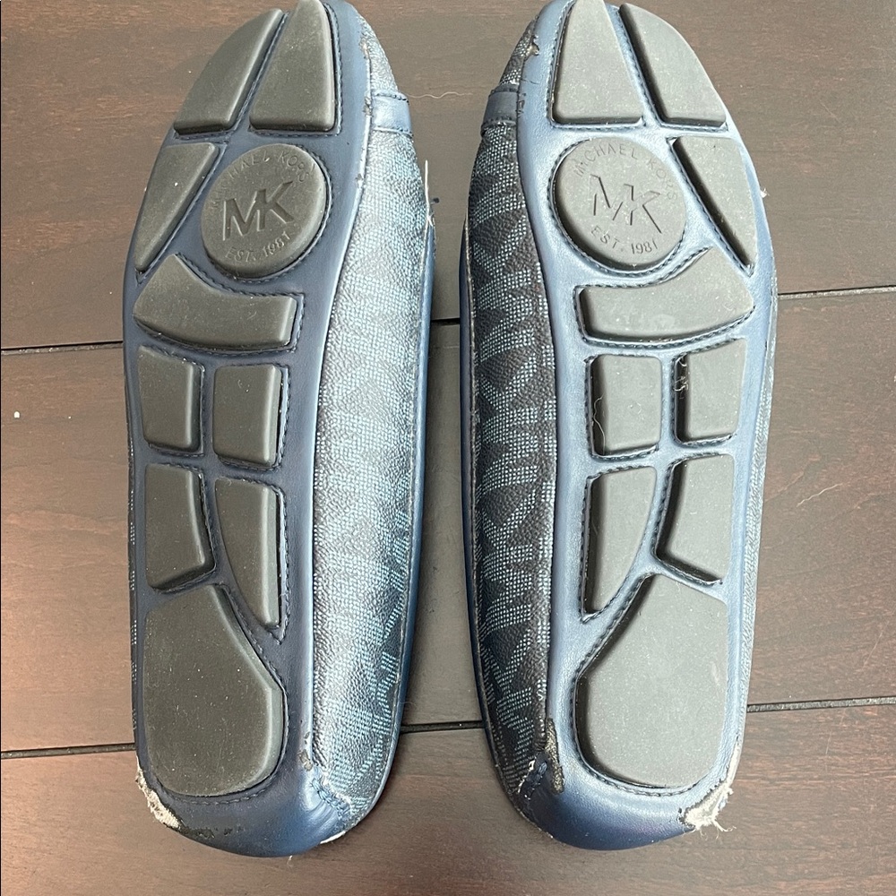 Michael Kors Navy Blue Logo Flats - Picture 2 of 9